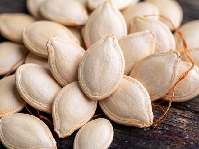 Whole pumpkin seeds, a natural magnesium source